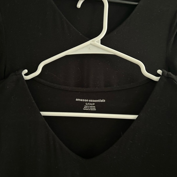 Amazon essentials - Picture 2 of 3